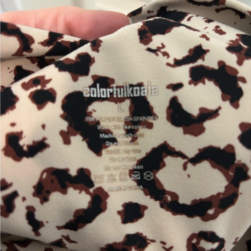 Colorfulkoala size L leggings. Excellent condition. - Picture 2 of 2